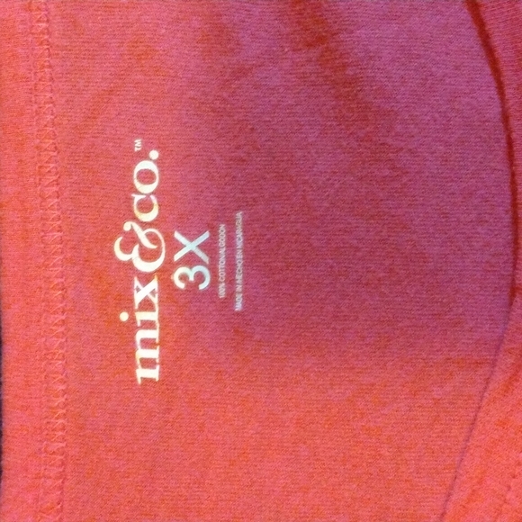 Bundle of 7 Long Sleeve Ladies Tees Sz. 3X - Picture 10 of 13